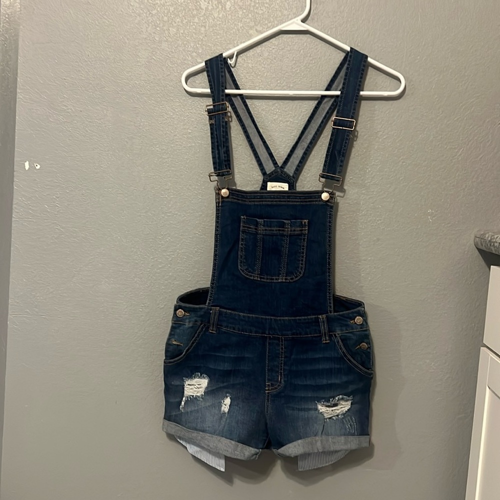 Overall shorts
